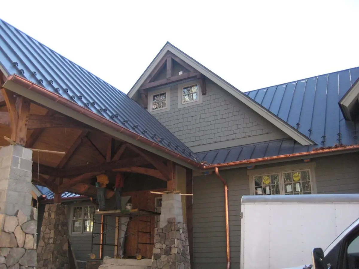 Craftsman Roofing team delivering quality roofing work in Manoa